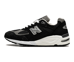 New Balance 990V2 - Black / White