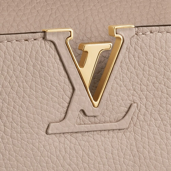 Louis Vuitton Capucines BB