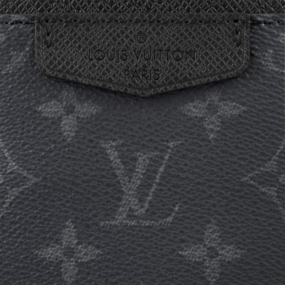 Louis Vuitton Outdoor Slingbag Taigarama Noir black