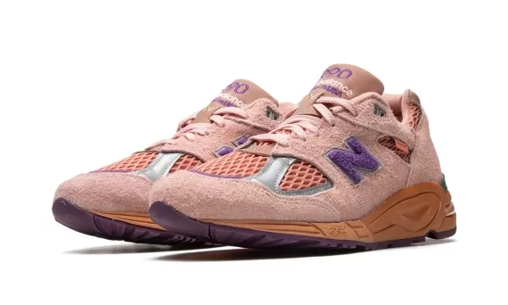 990 V2 Salehe Bembury - Sand Be The Time