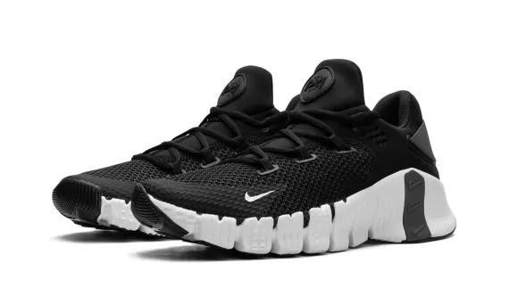 Free Metcon 4 - Black / White