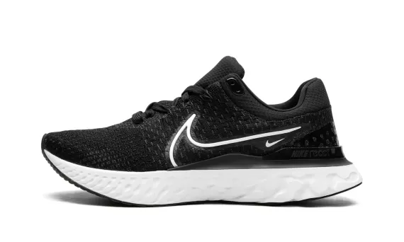 React Infinity Run Flyknit 3 - Black/White